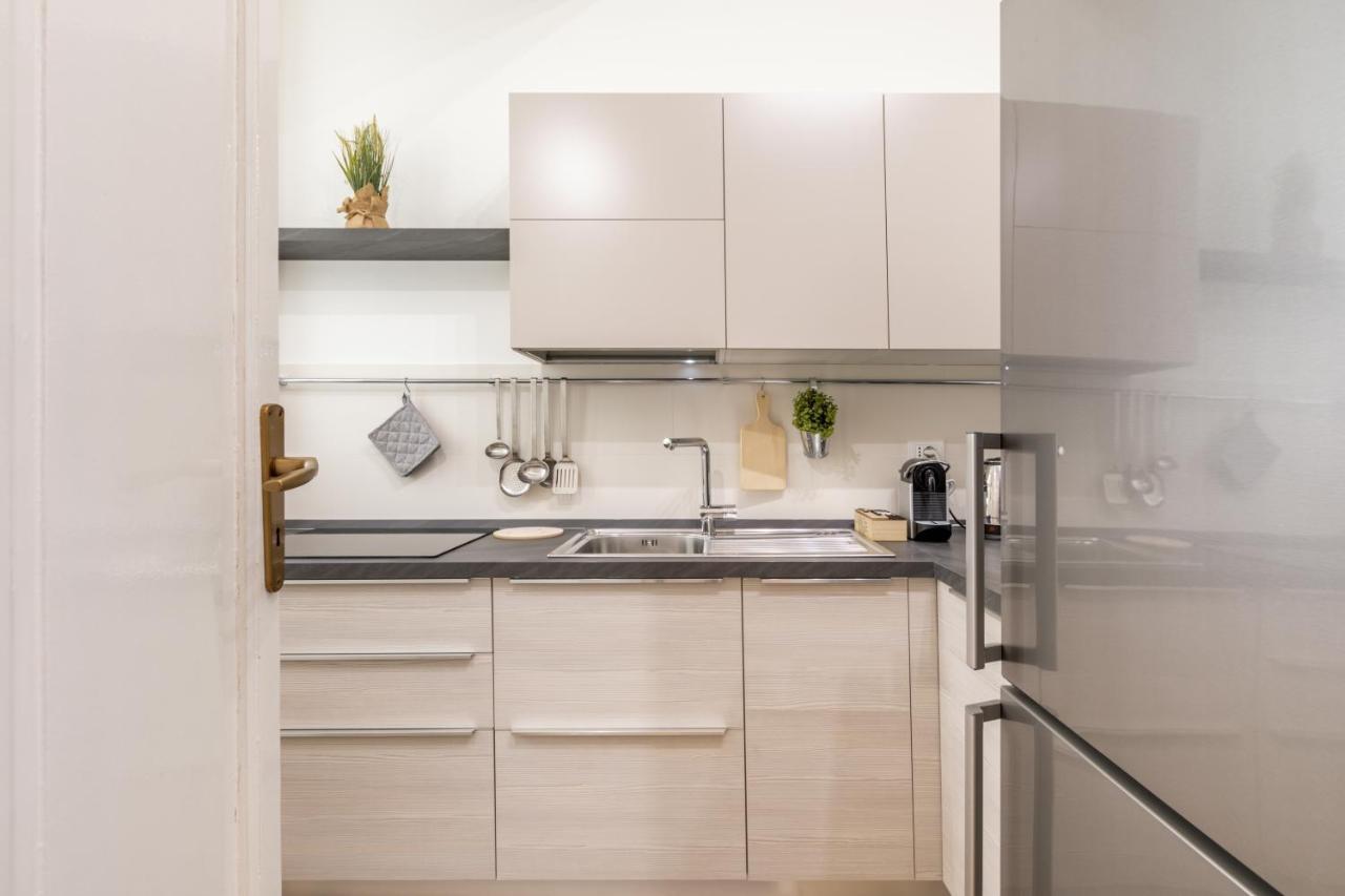 Stazione Notarbartolo Bright & Cozy Apartment Palermo Ngoại thất bức ảnh